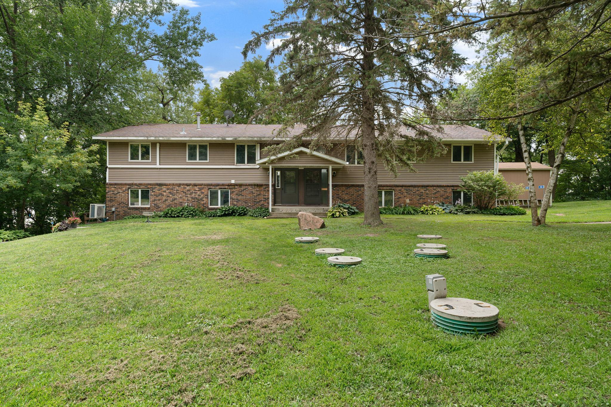 6950 French Lake Court — photo