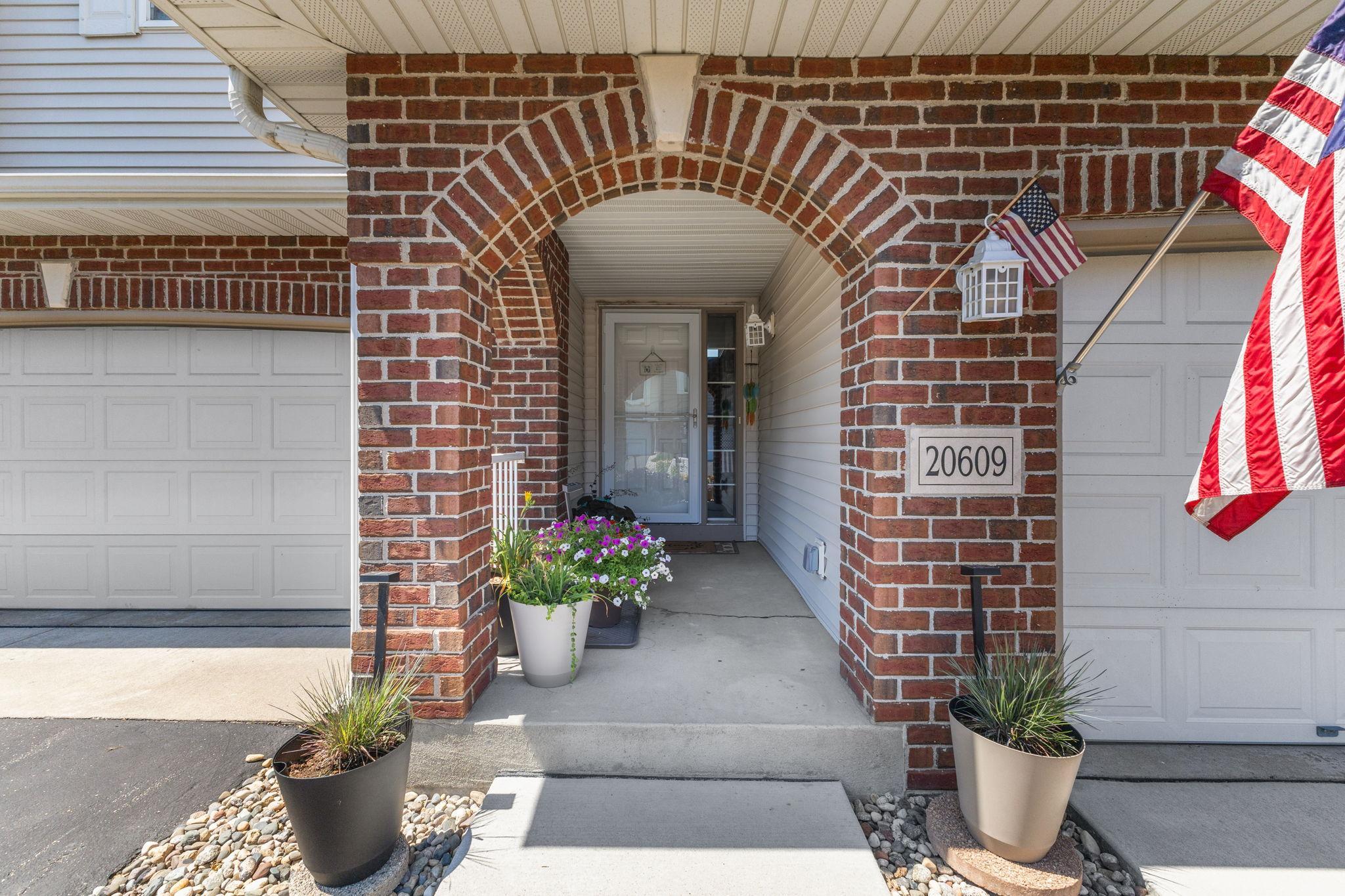 20609 Harrow Court — photo