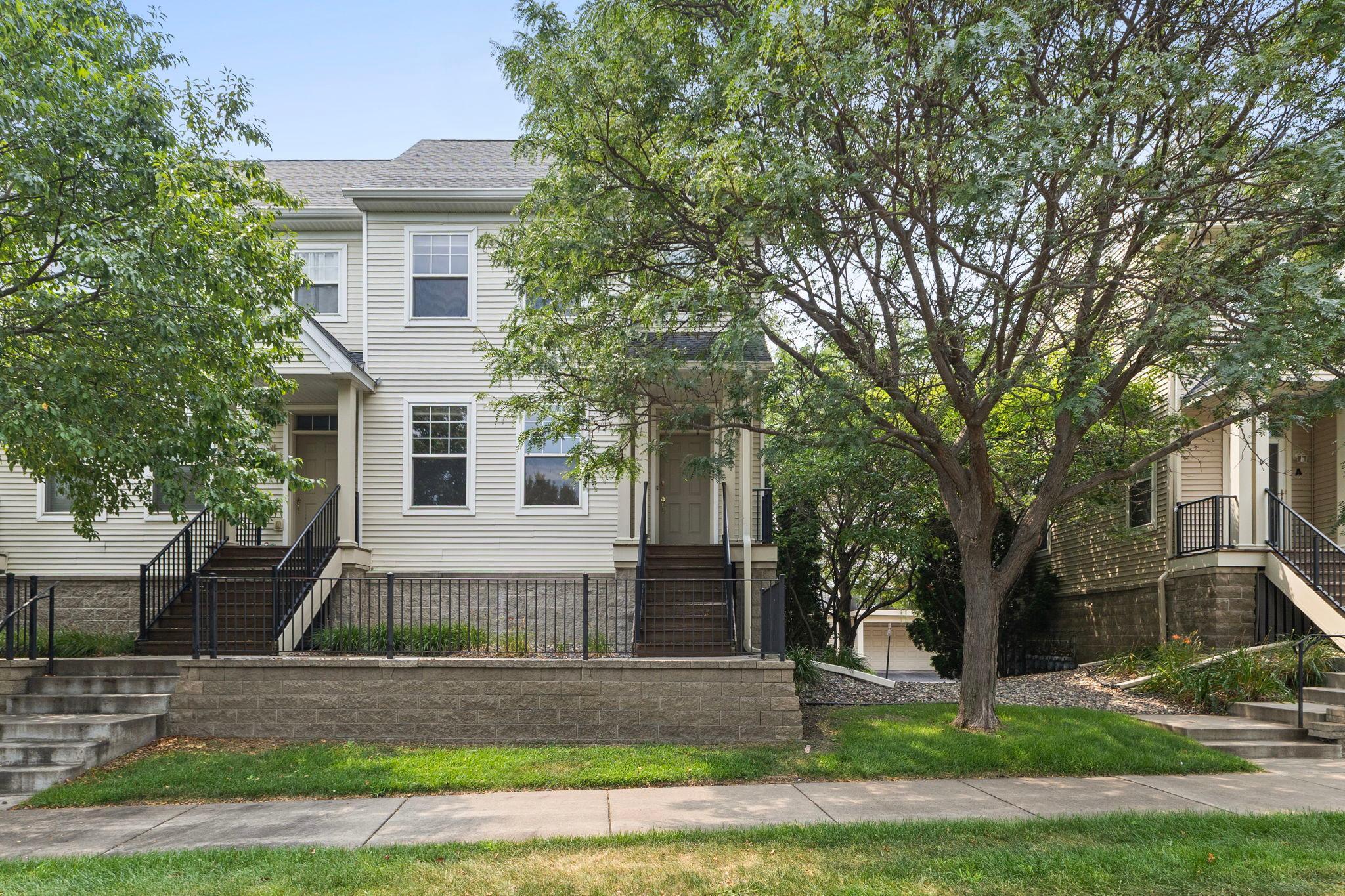 11323 Davenport Circle NE F — photo
