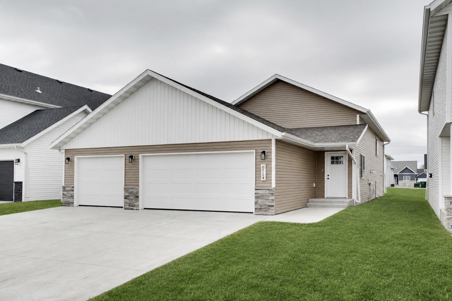 6796 Deer Creek Parkway — photo