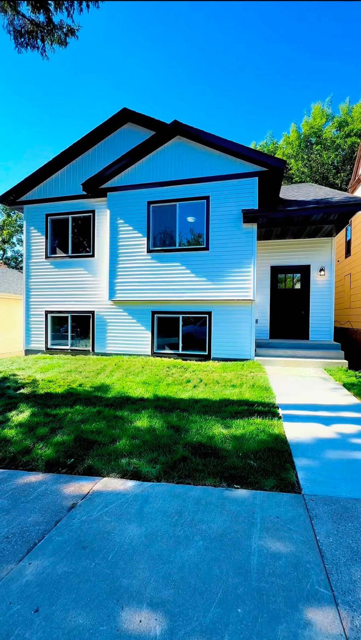 683 Sims Avenue — photo