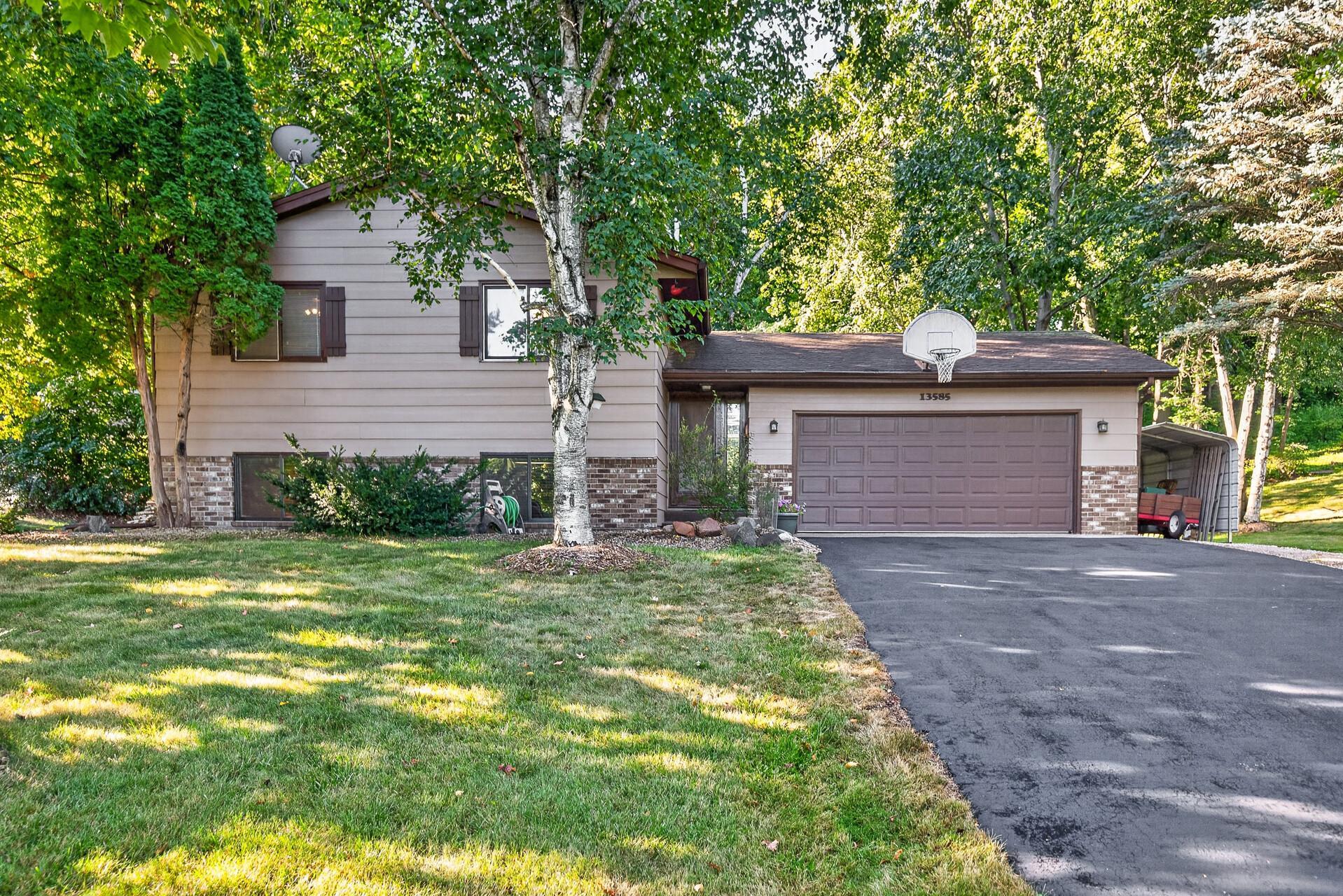 13585 Dan Patch Drive — photo