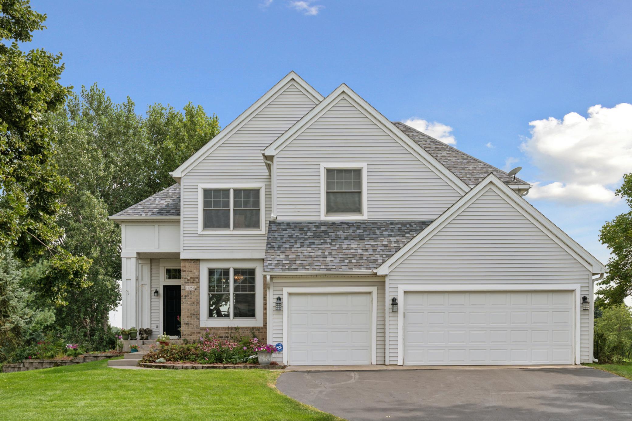 11251 Nassau Circle NE — photo