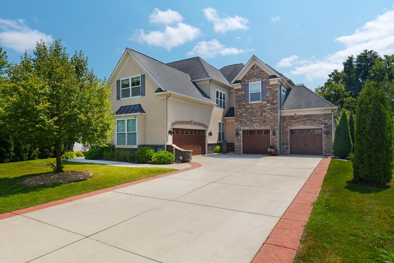 10033 Frederick Place — photo