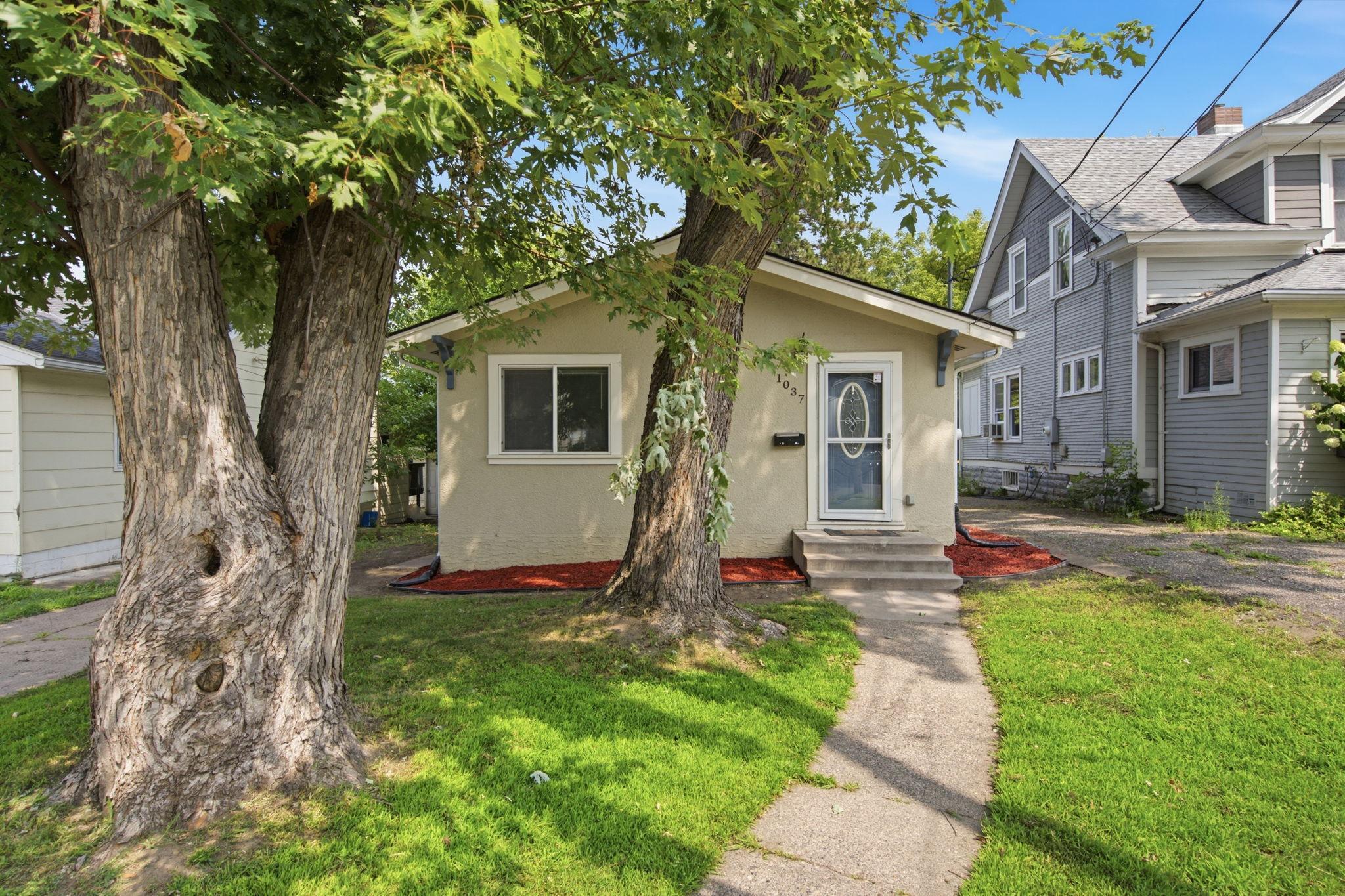 1037 Gould Avenue NE — photo