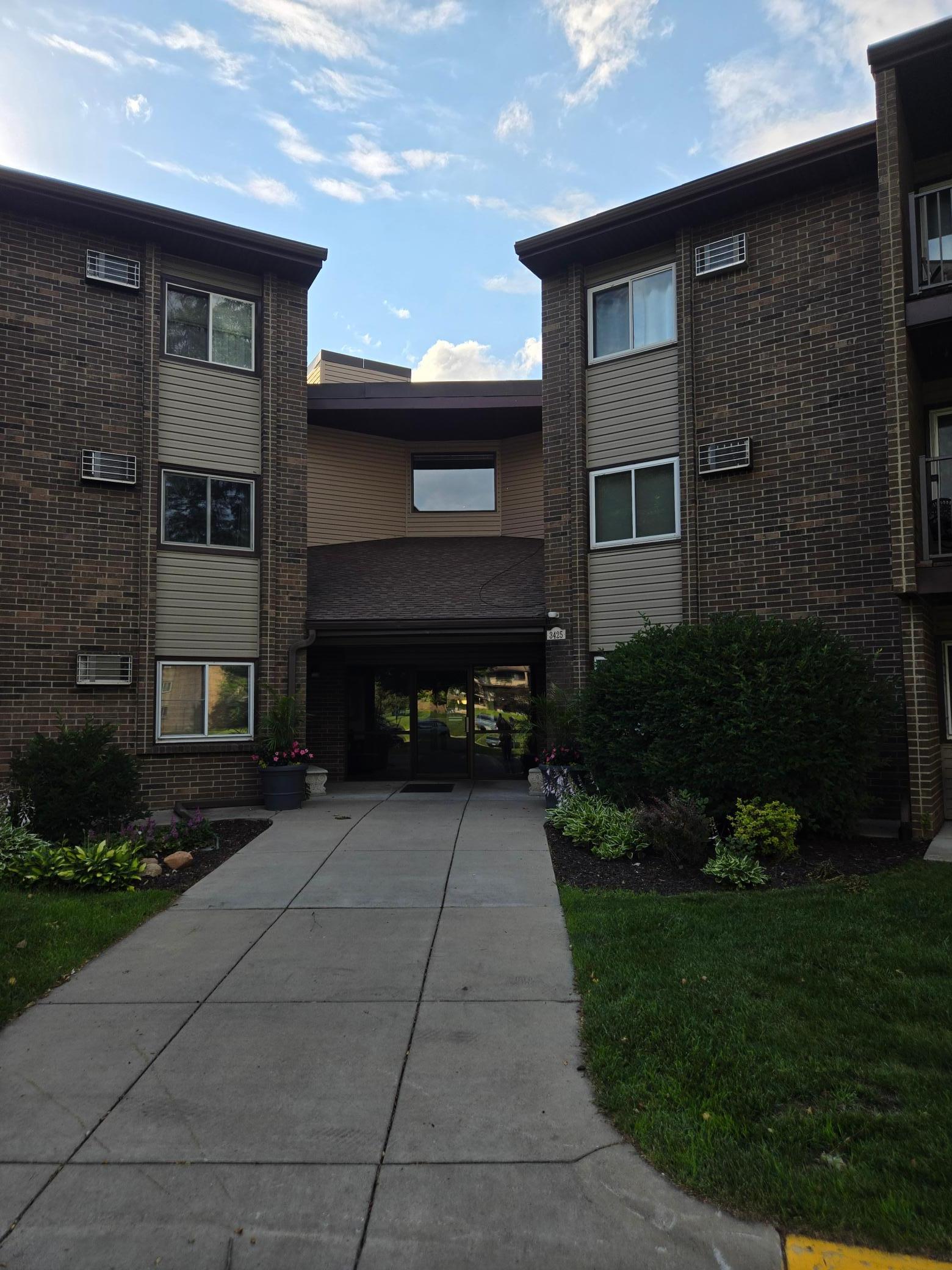 3425 Golfview Drive 115 — photo