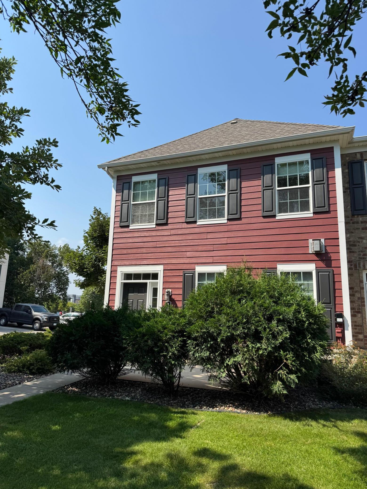 15461 Frost Path 1501 — photo