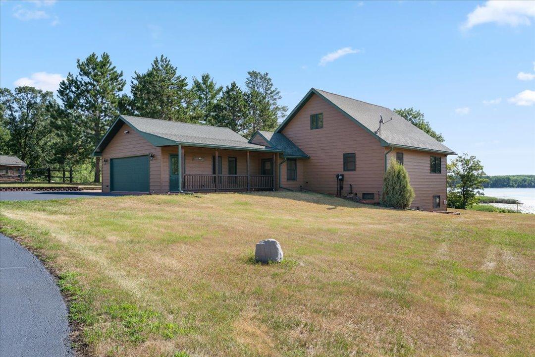 21264 Fair Oaks Drive — photo