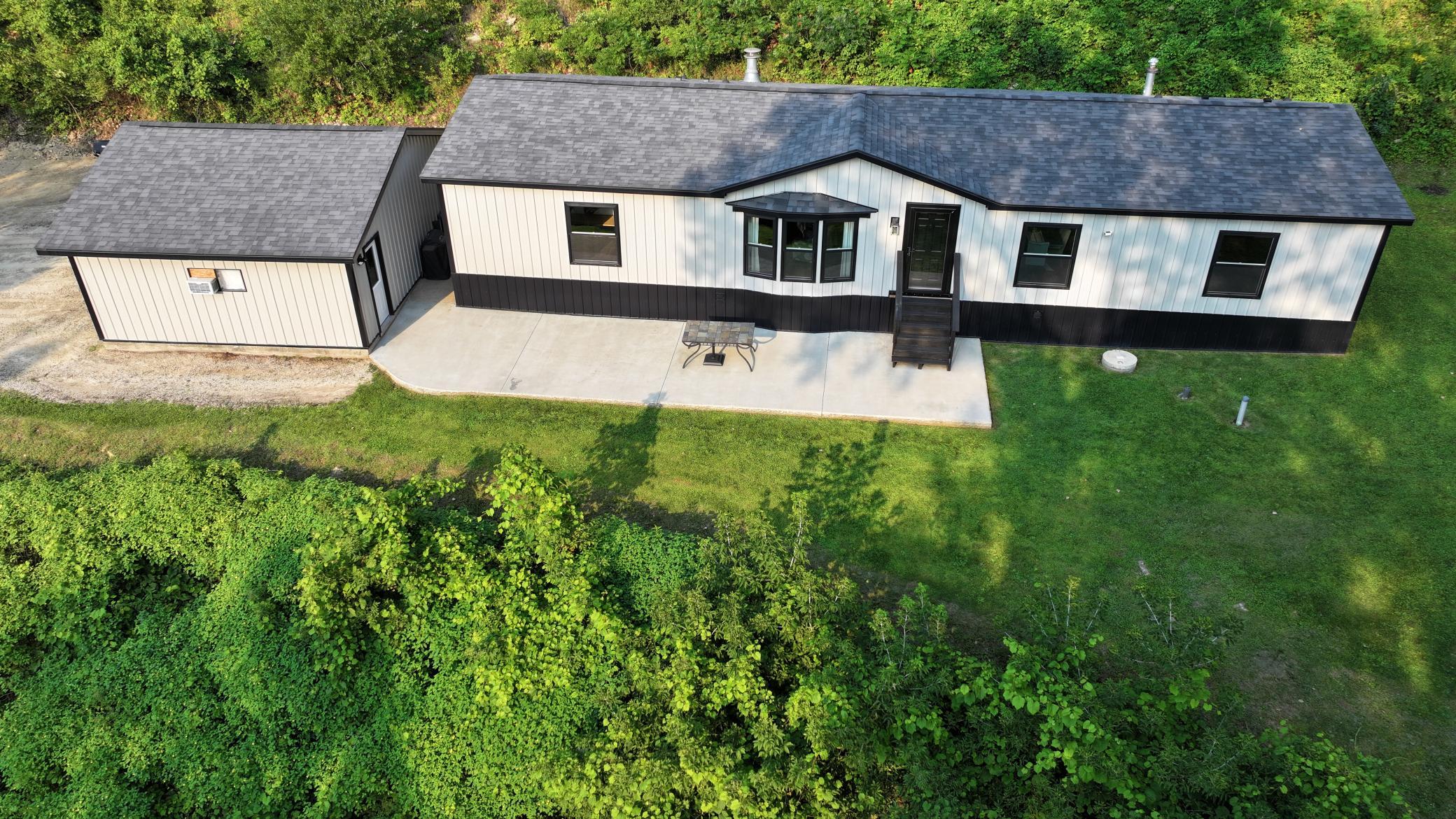 5755 Oak Forest Lane — photo