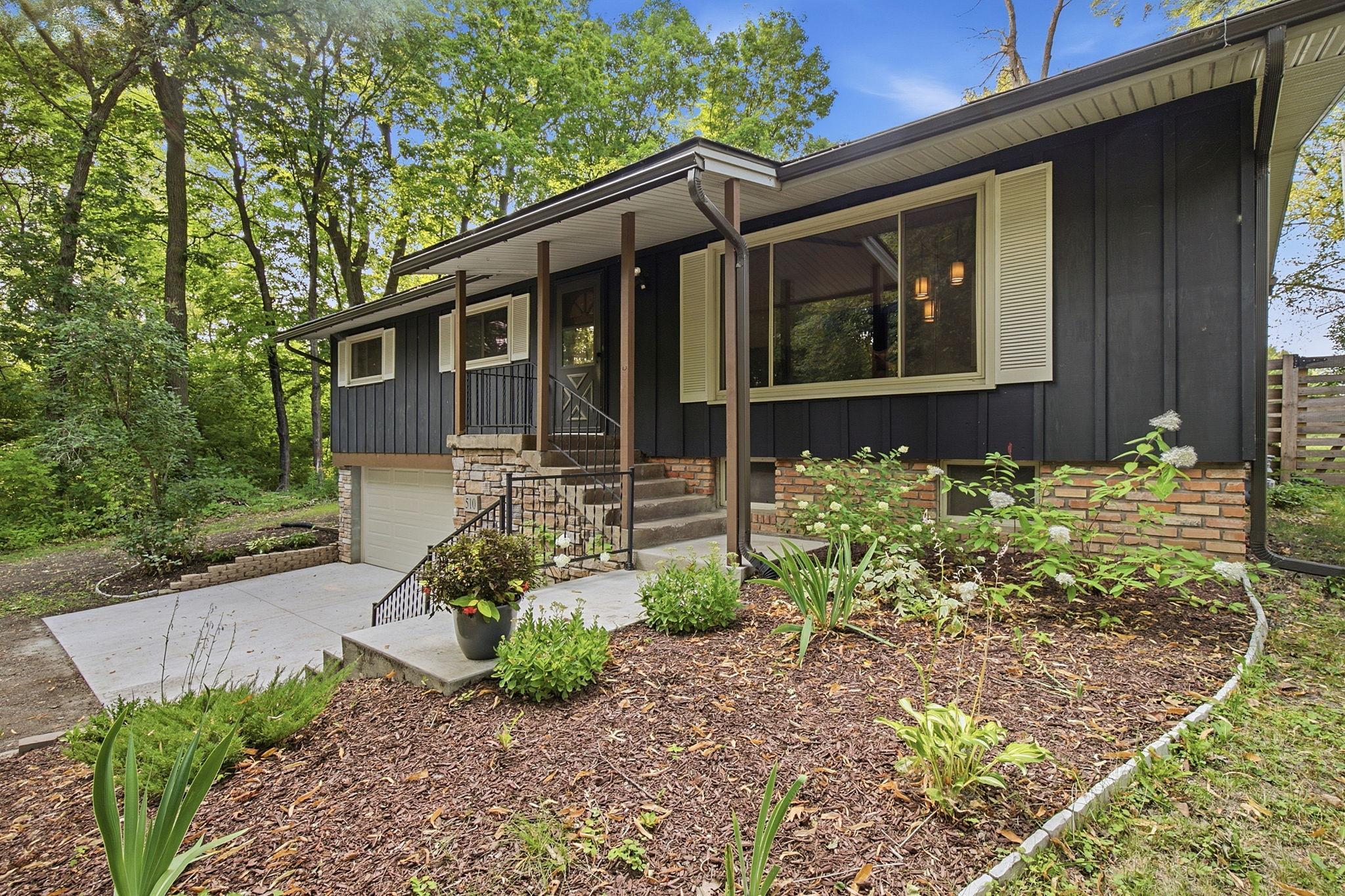 510 Maplewood Lane SE — photo