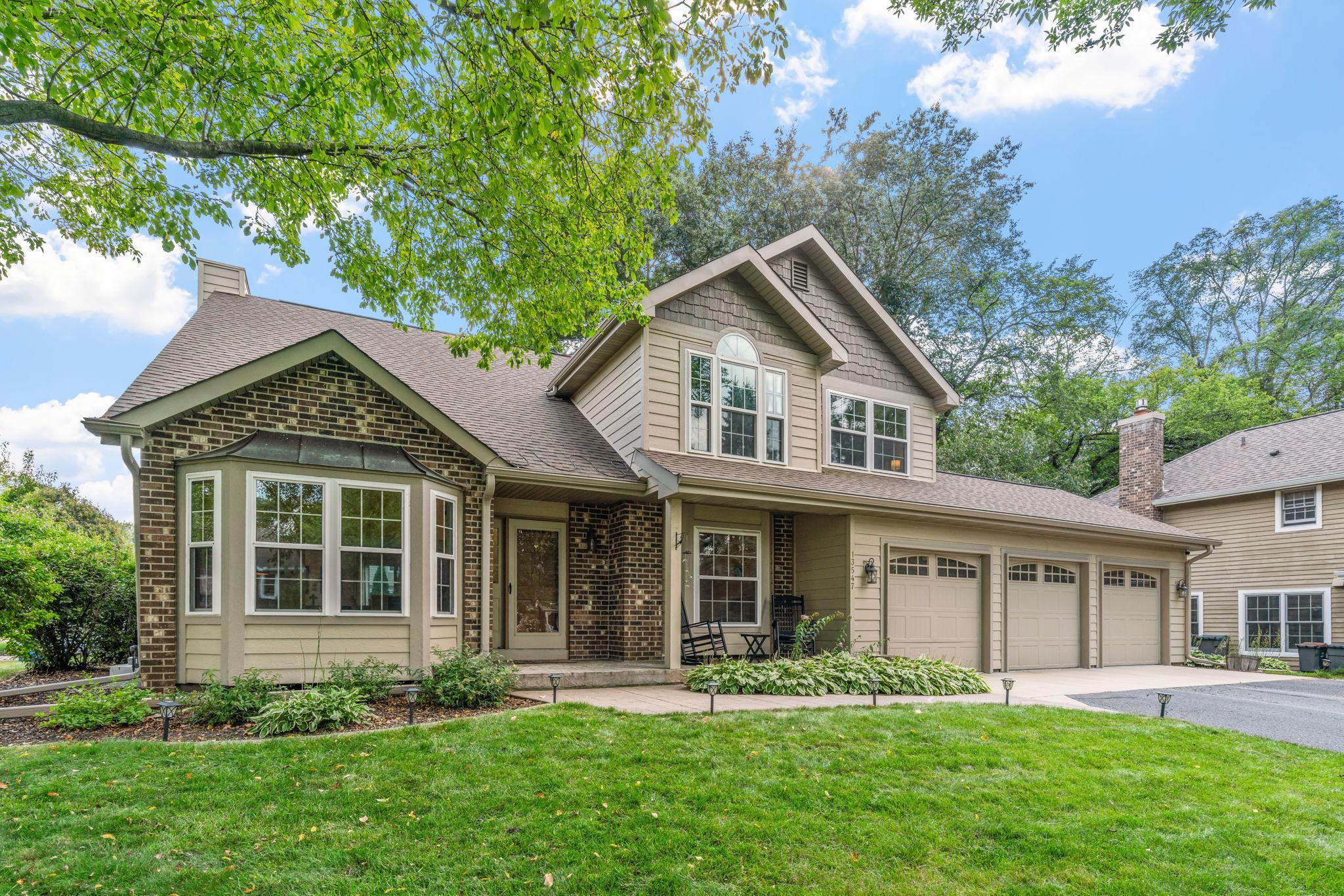 13547 Essex Court — photo
