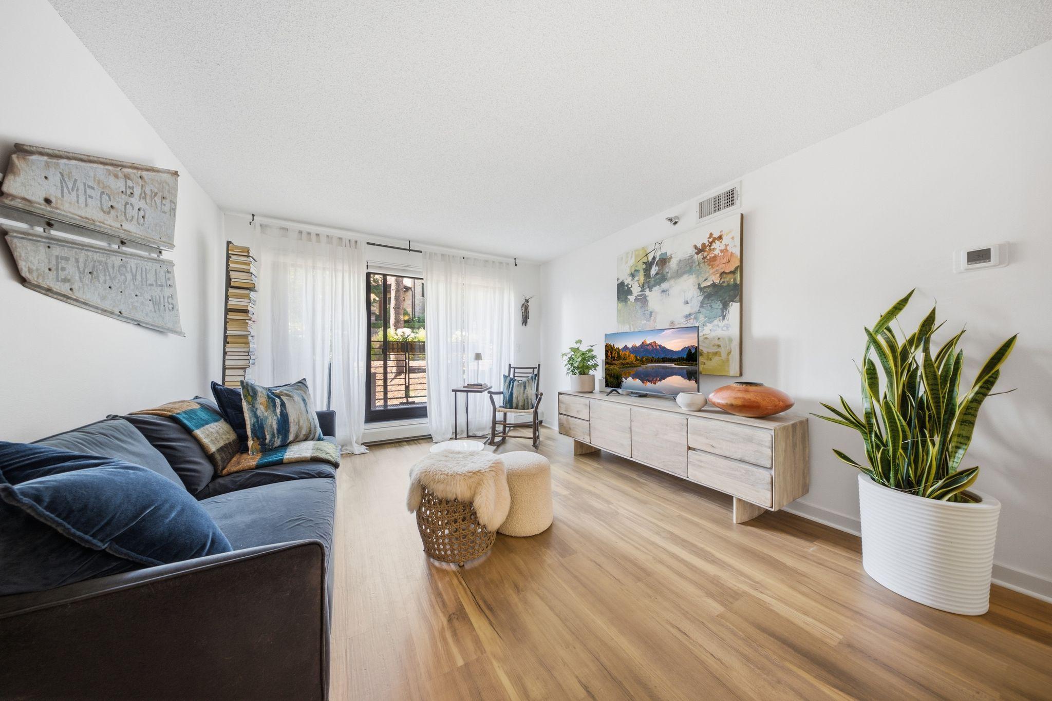 48 Groveland Terrace B204 — photo