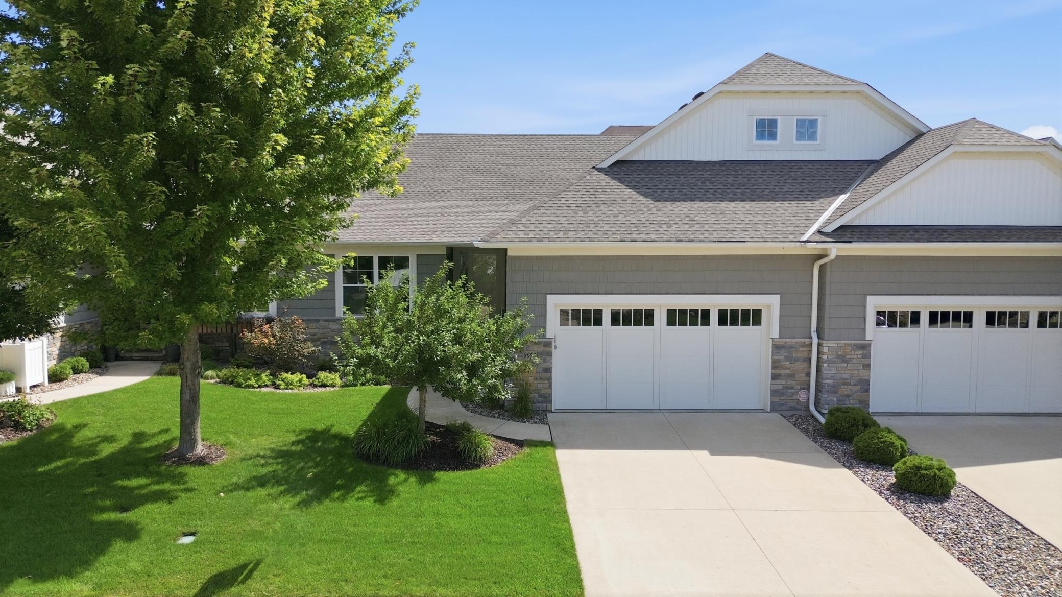 8652 Lake Riley Drive — photo