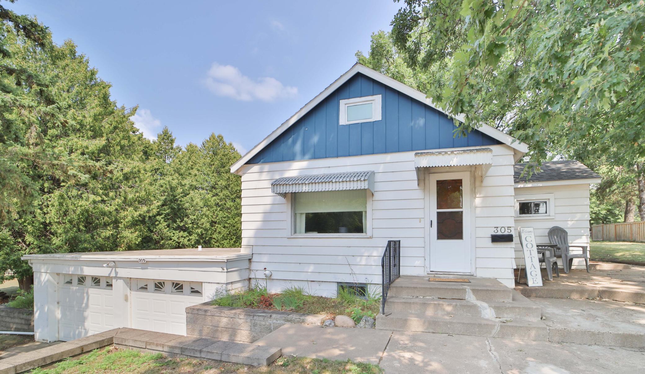 305 W Main Street — photo