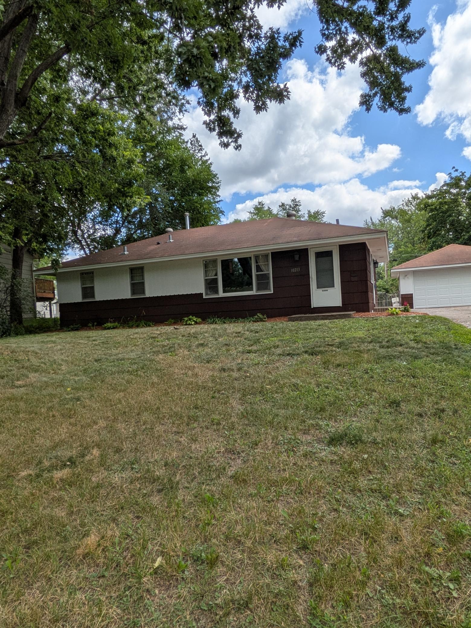 10213 Wentworth Avenue S — photo