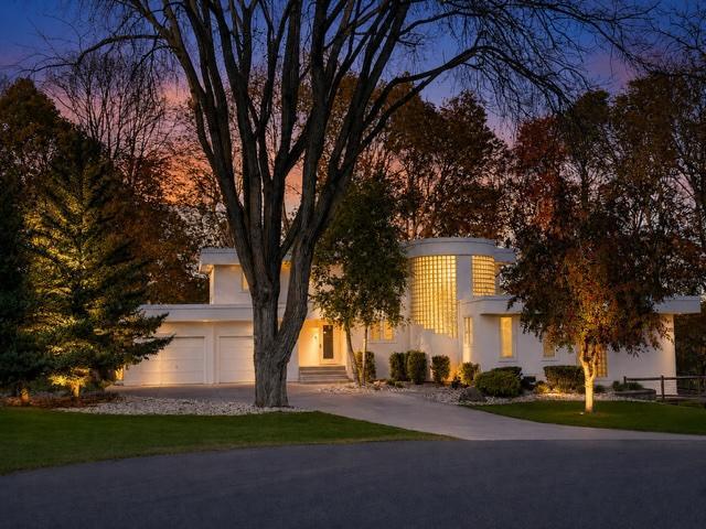 317 Meadow Woods Drive — photo