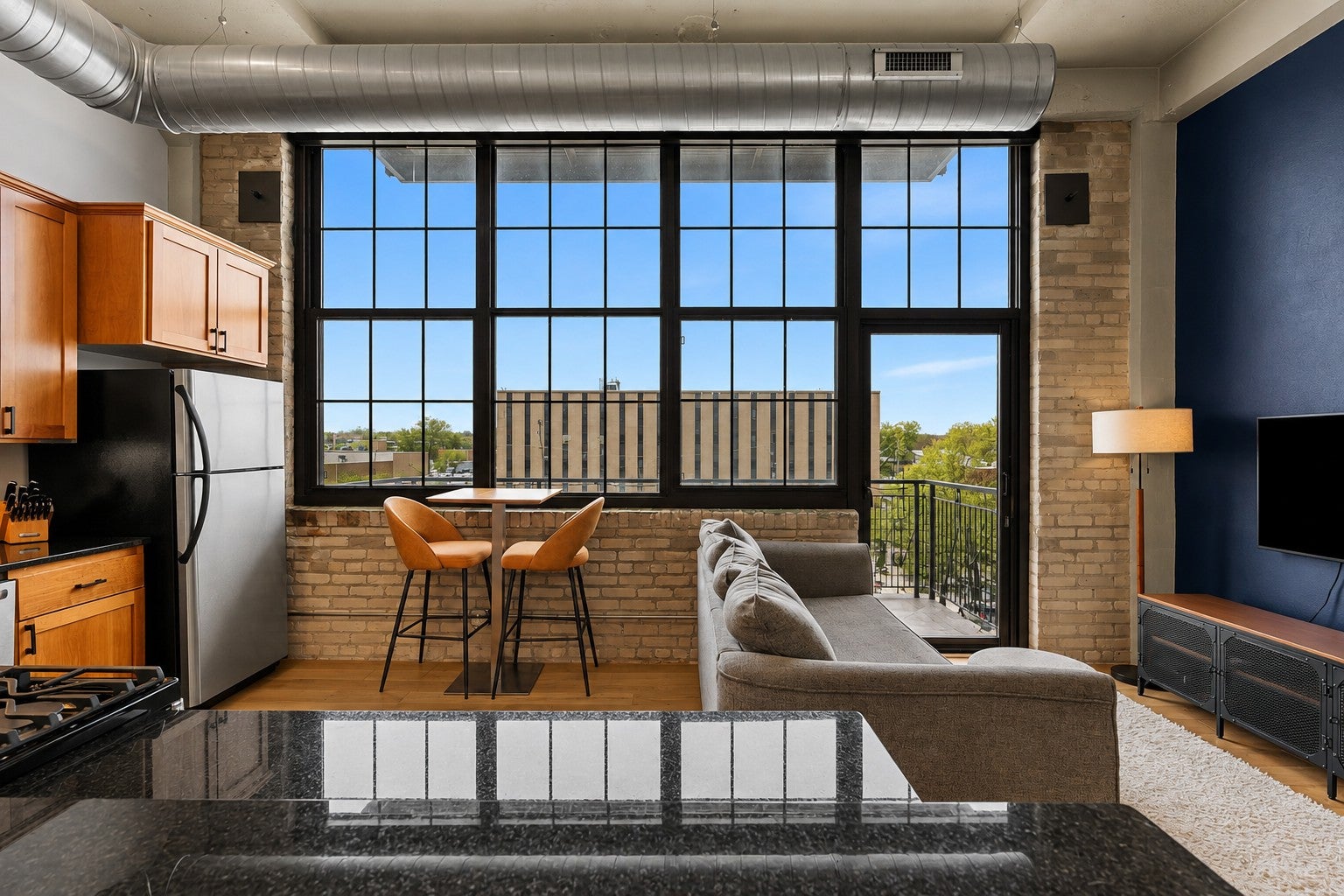 1901 E Hennepin Avenue 306 — photo