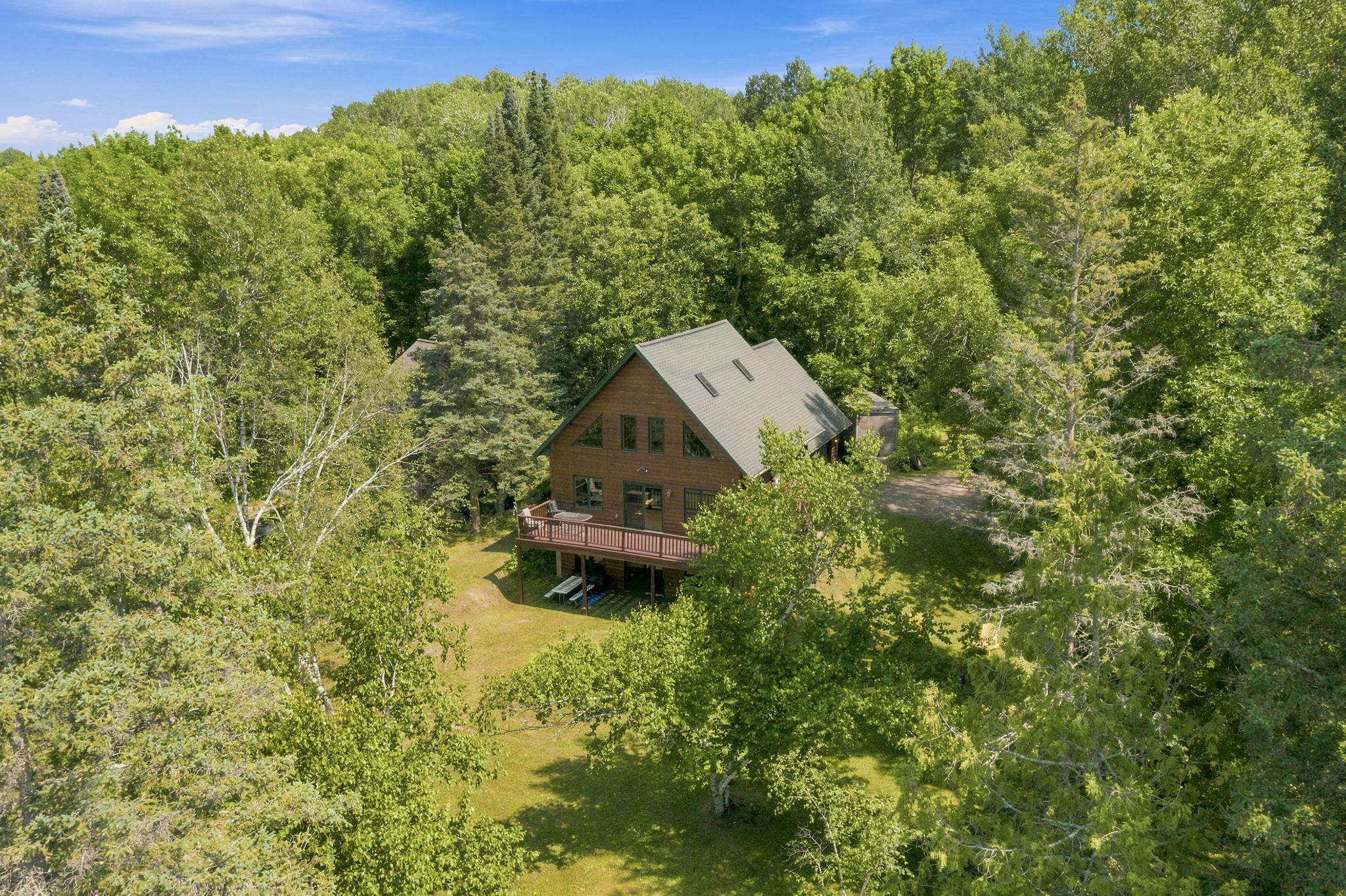 7164 Quentin Road NE — photo