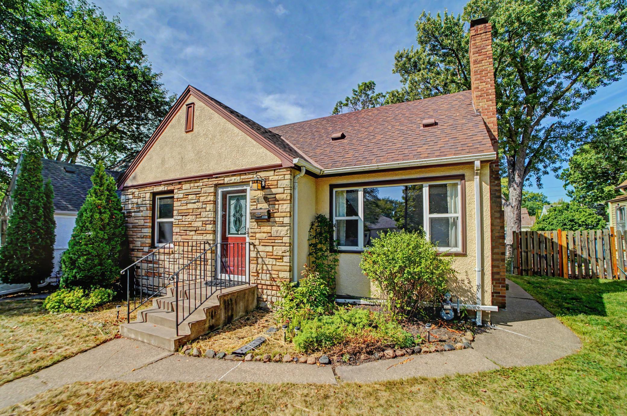 1595 Maywood Street — photo