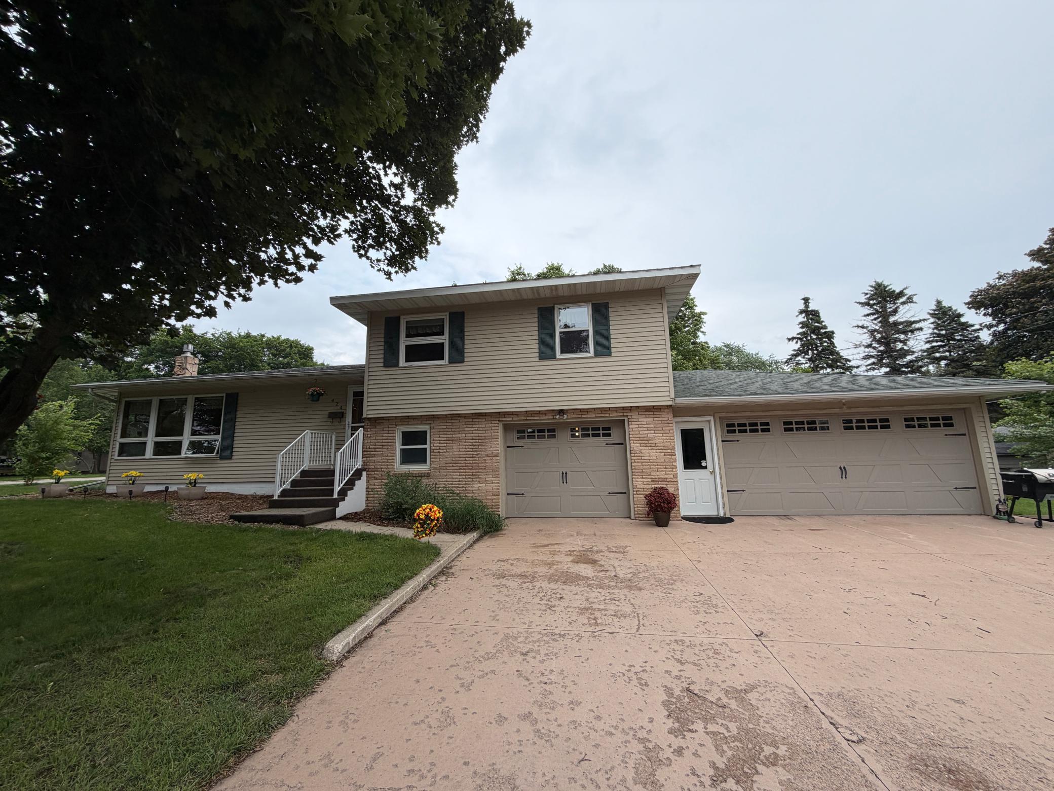 424 S Haven Street — photo