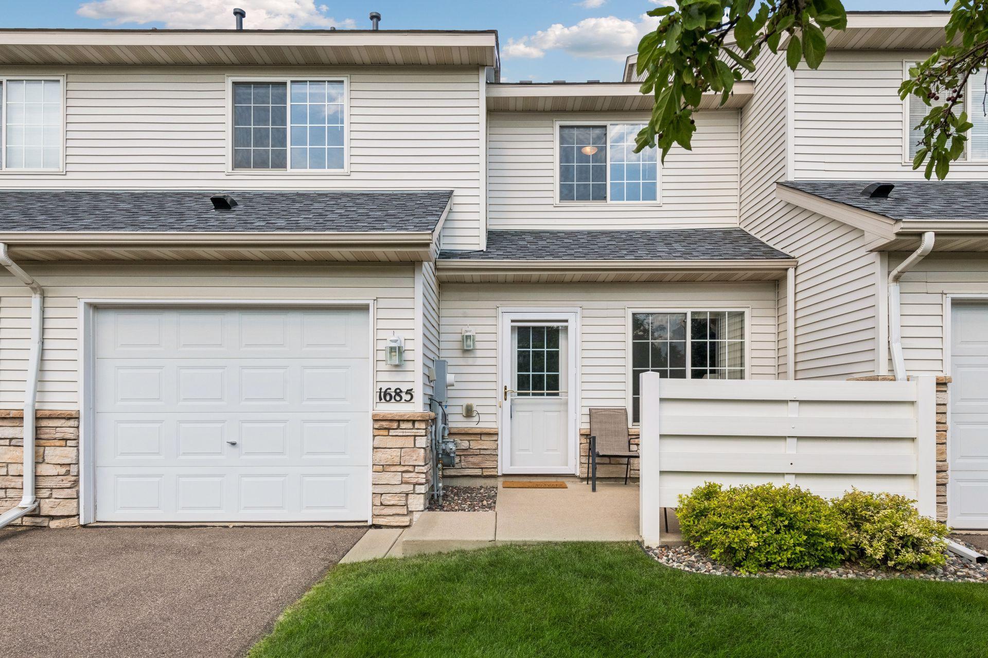 1685 Patriot Lane — photo