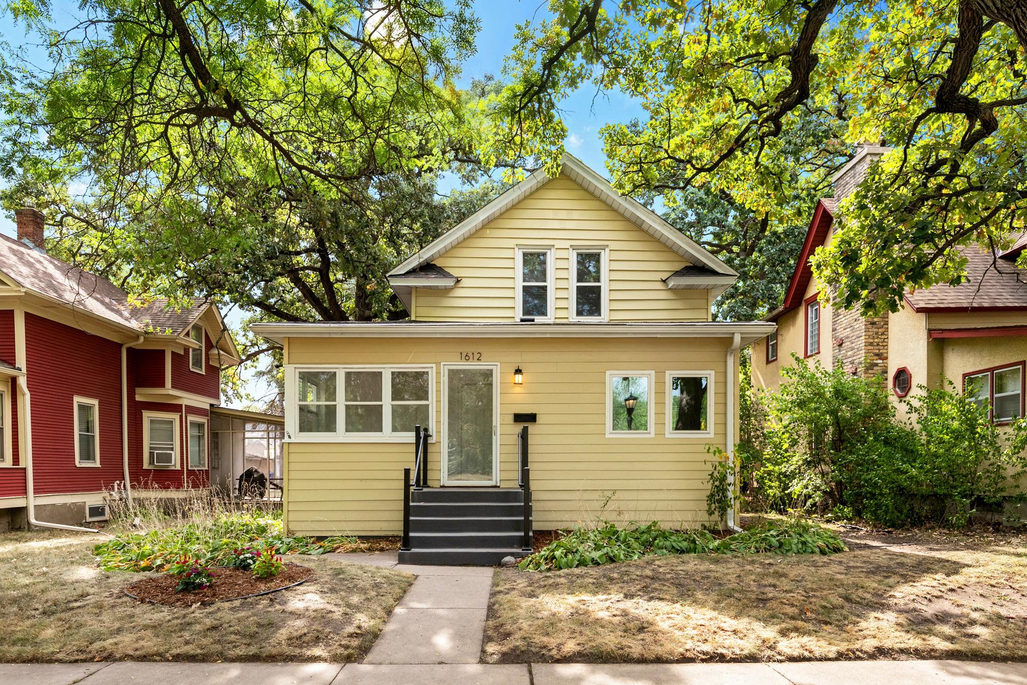 1612 Race Street — photo