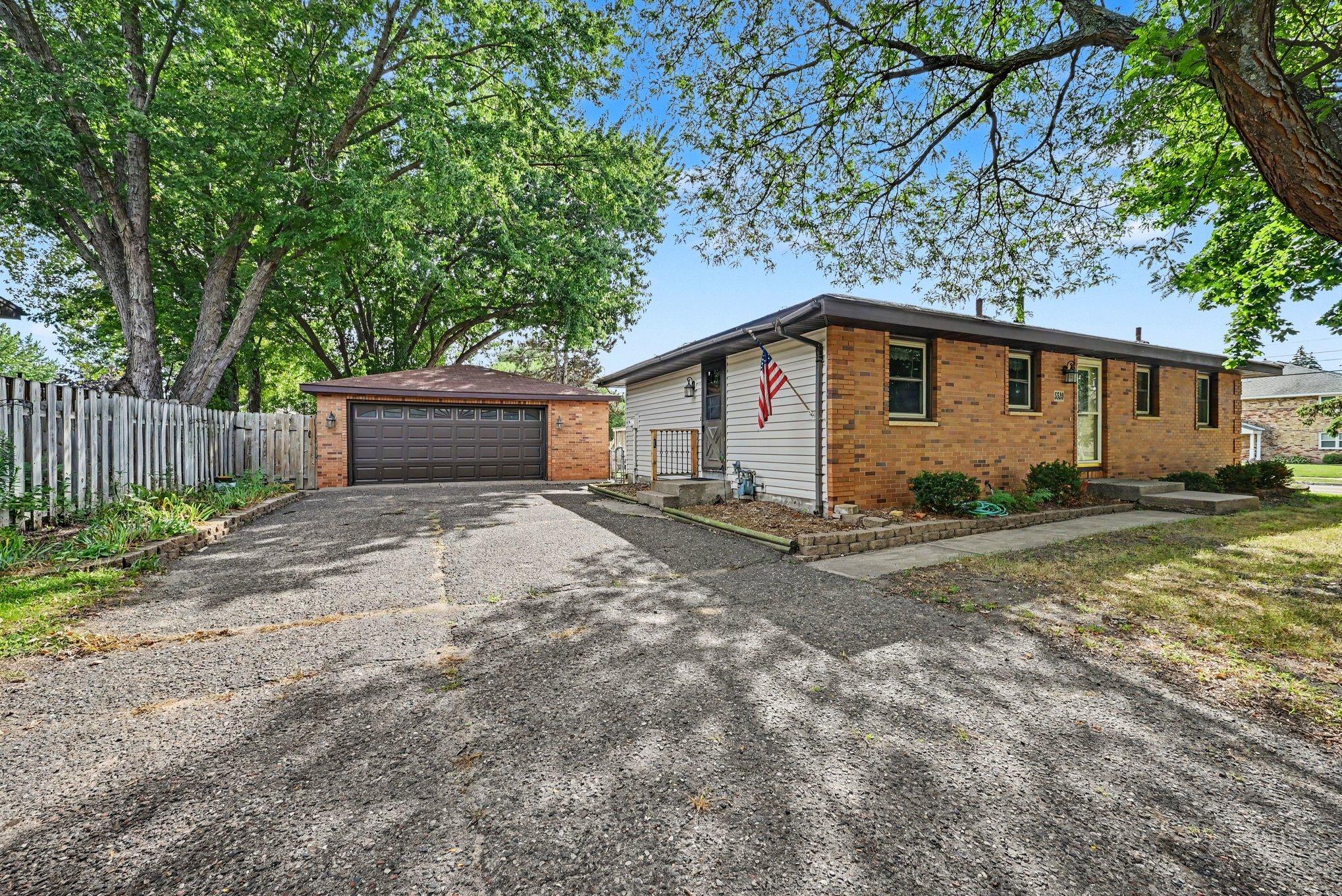 5520 Saint Stephens Street — photo