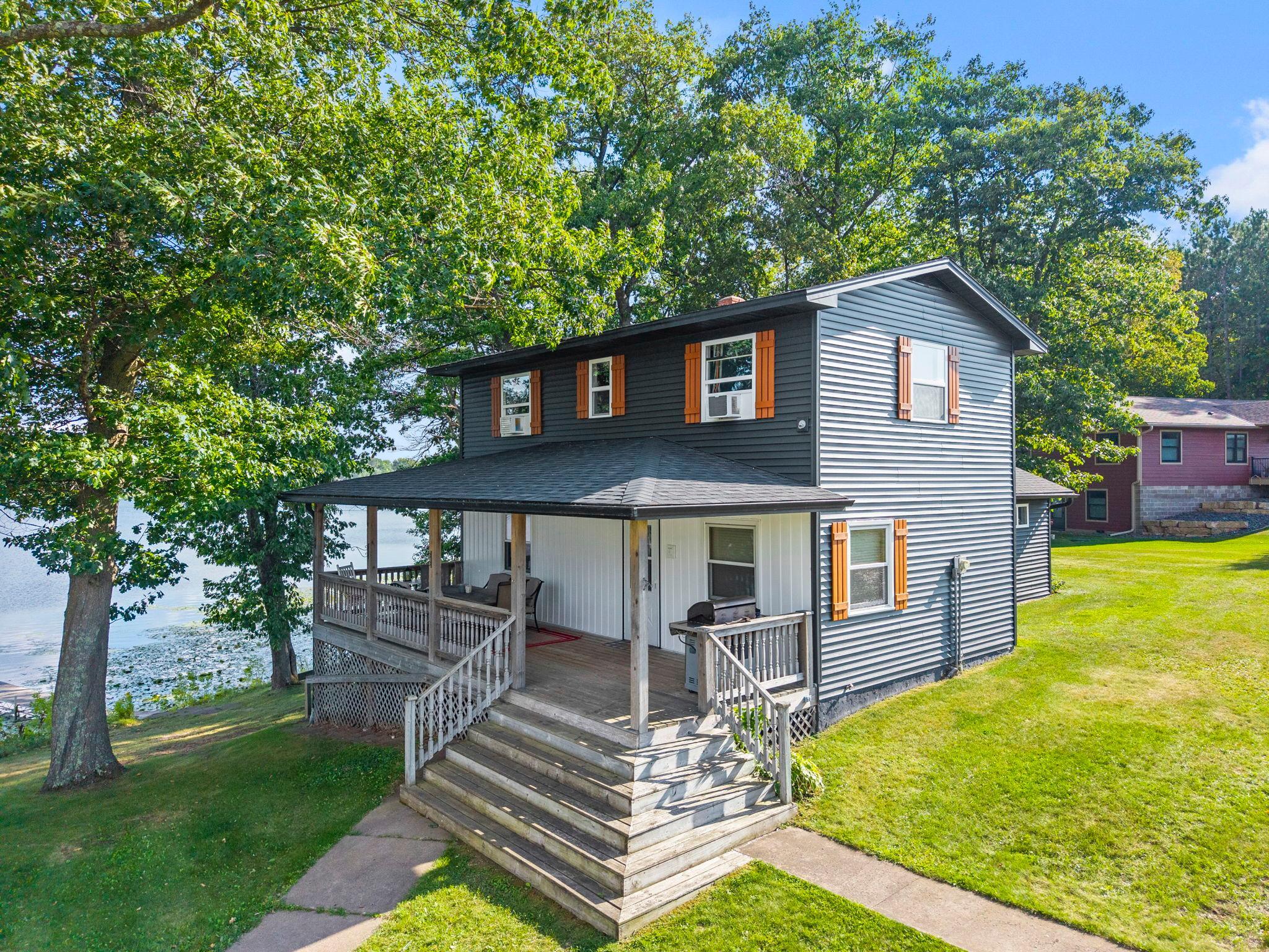 10006 Lakeside Drive — photo