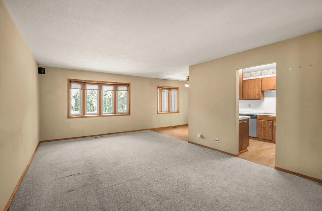 244 W Eagle Lake Drive — photo
