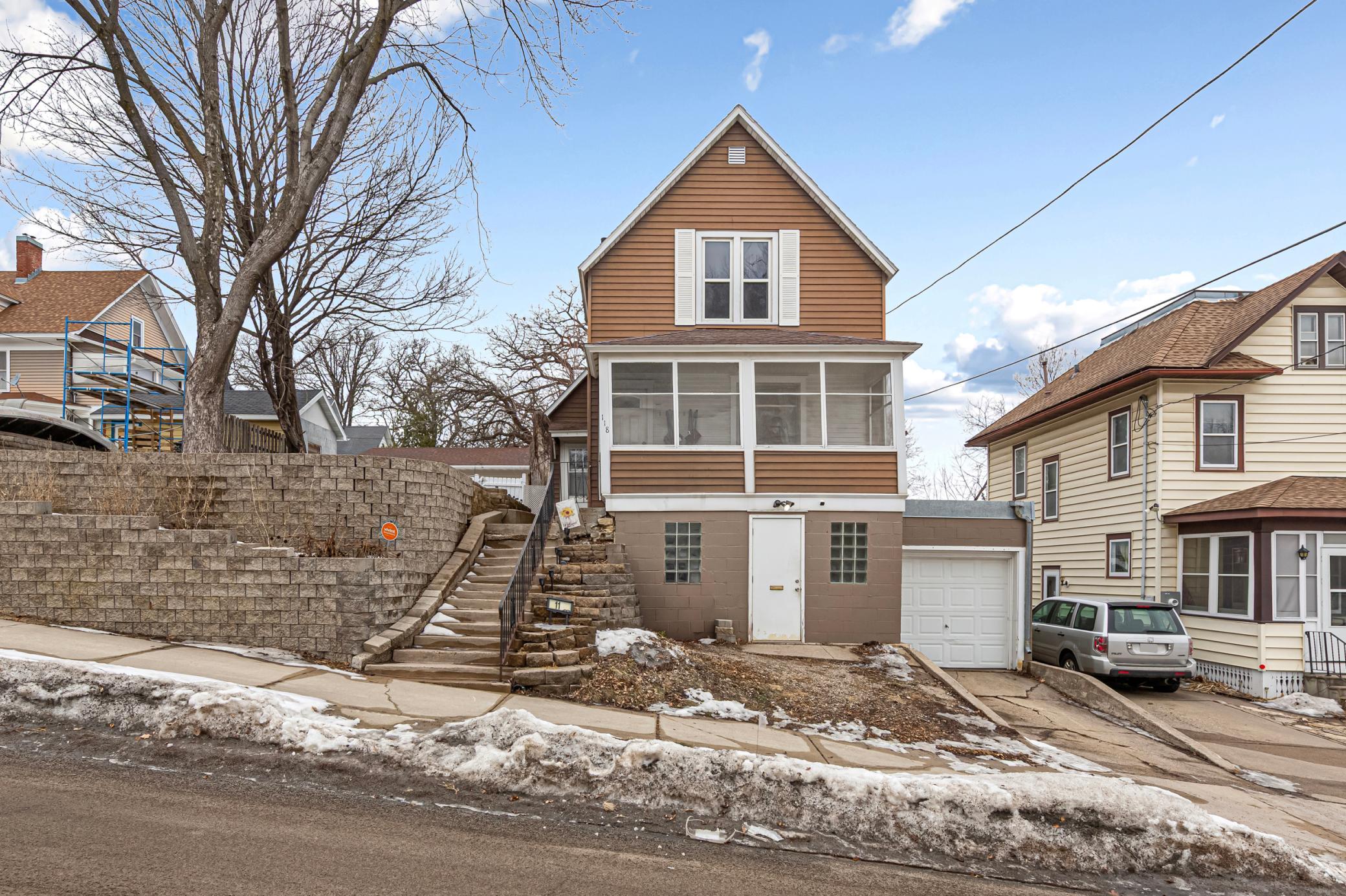 118 1st Street SW — photo
