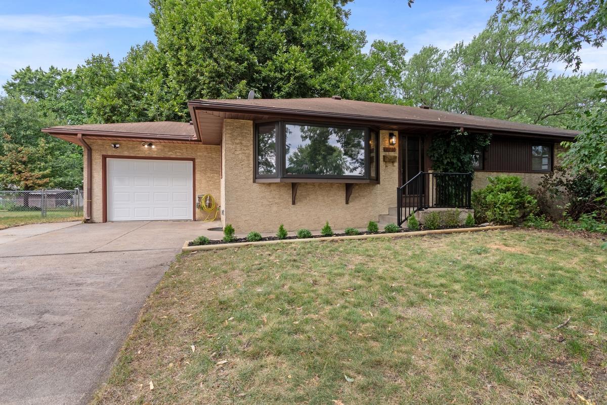 5725 Northport Drive — photo