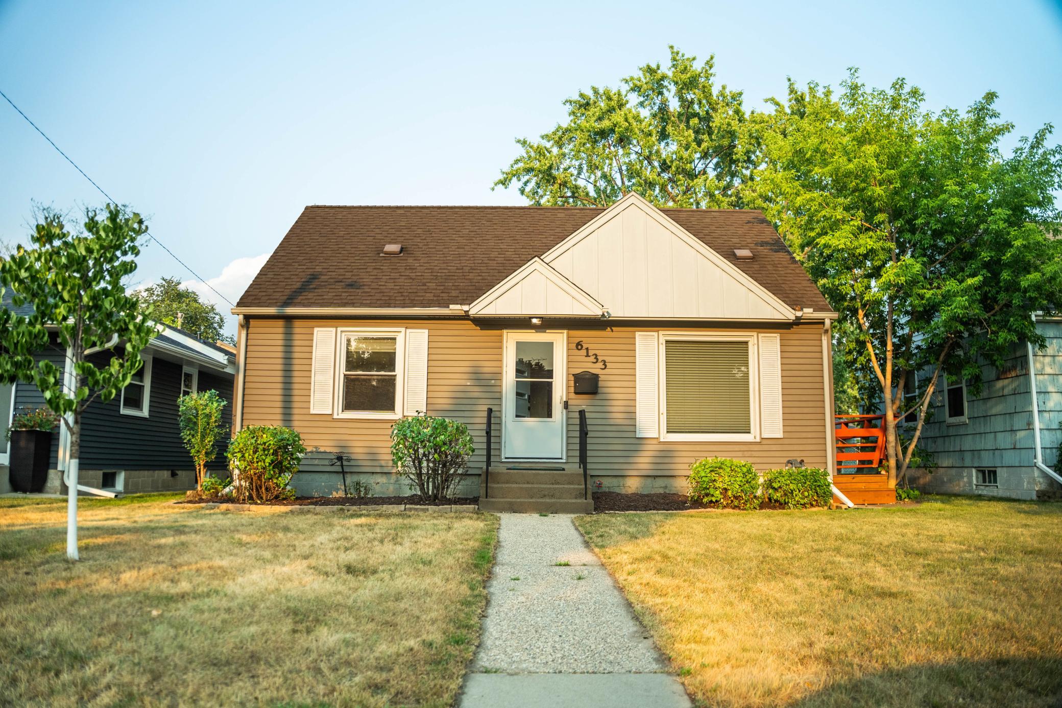 6133 Thomas Avenue S — photo