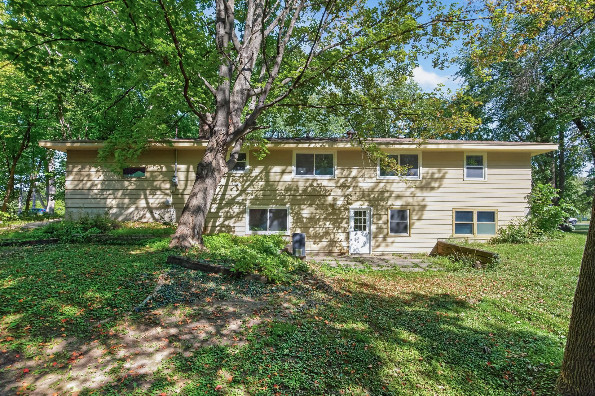 10761 Crow Hassan Park Road — photo