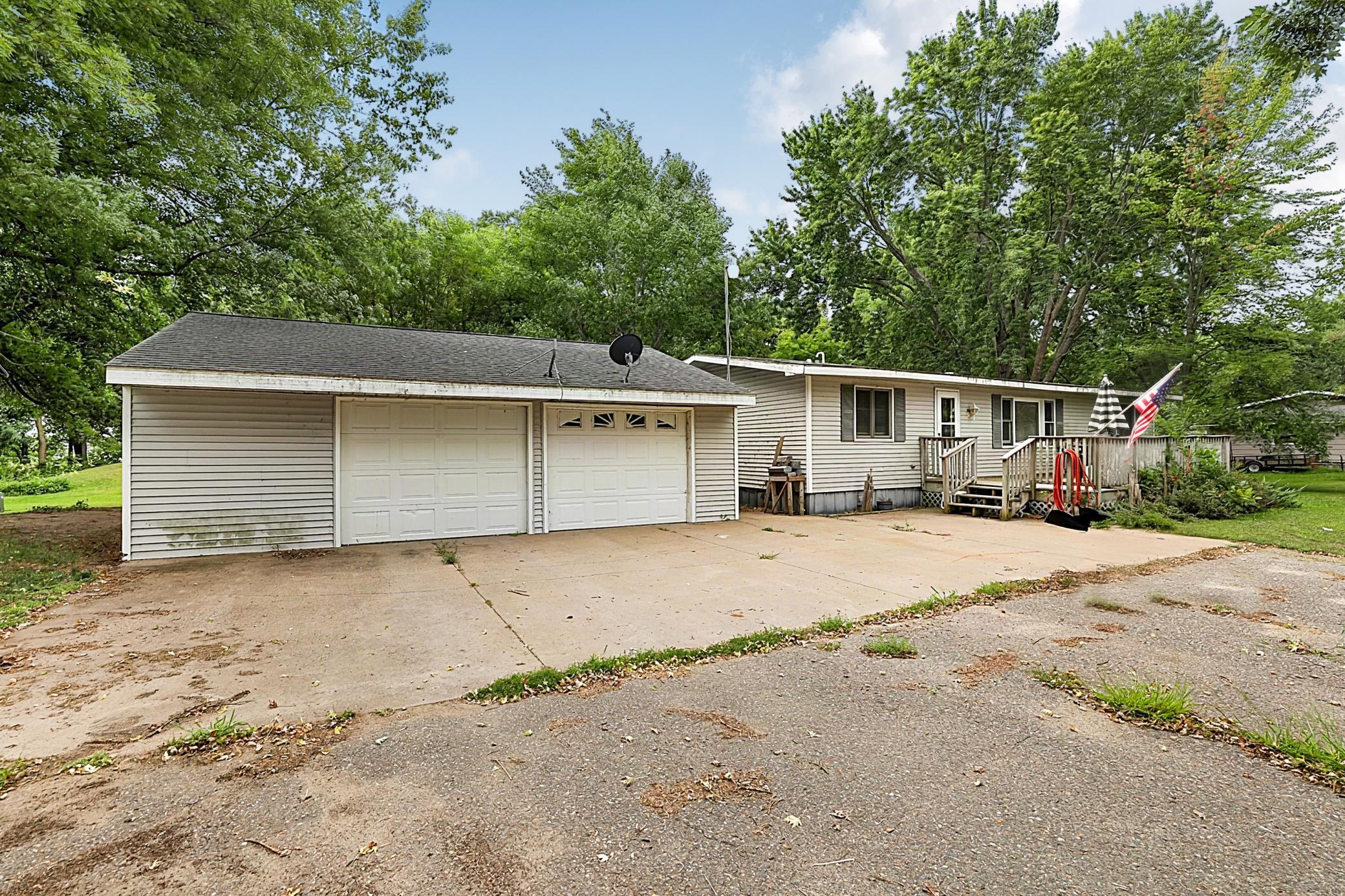 9857 W Lake Court — photo