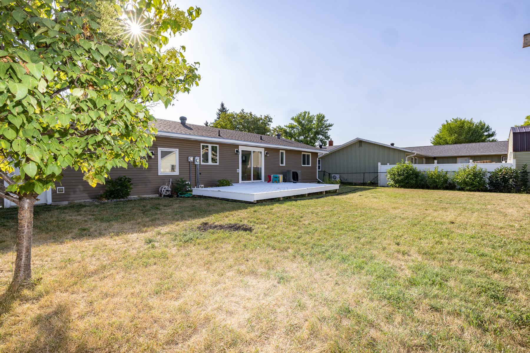 312 3rd Avenue E, Halstad, MN 56548 — photo 2