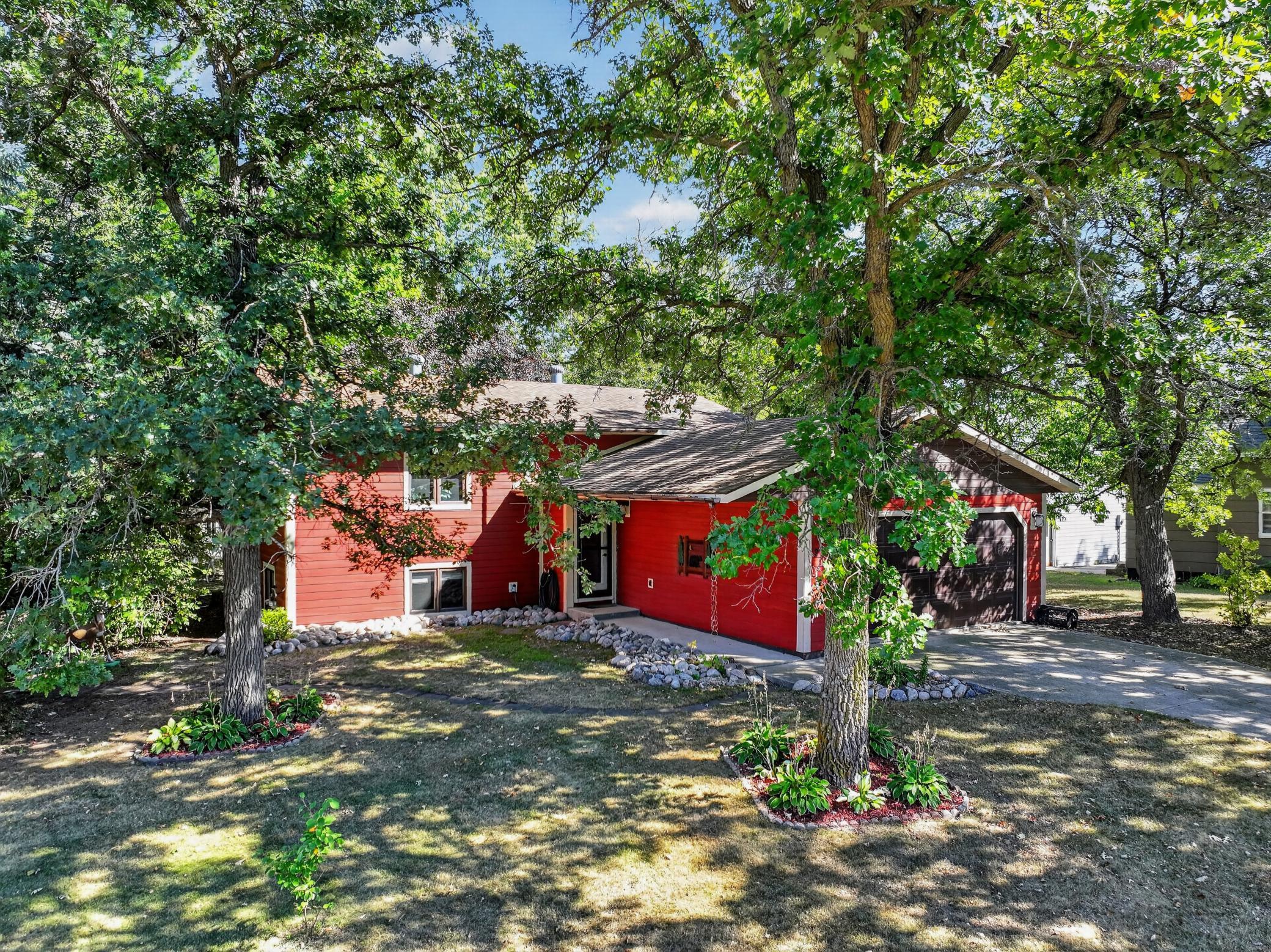 205 Kenwood Drive — photo