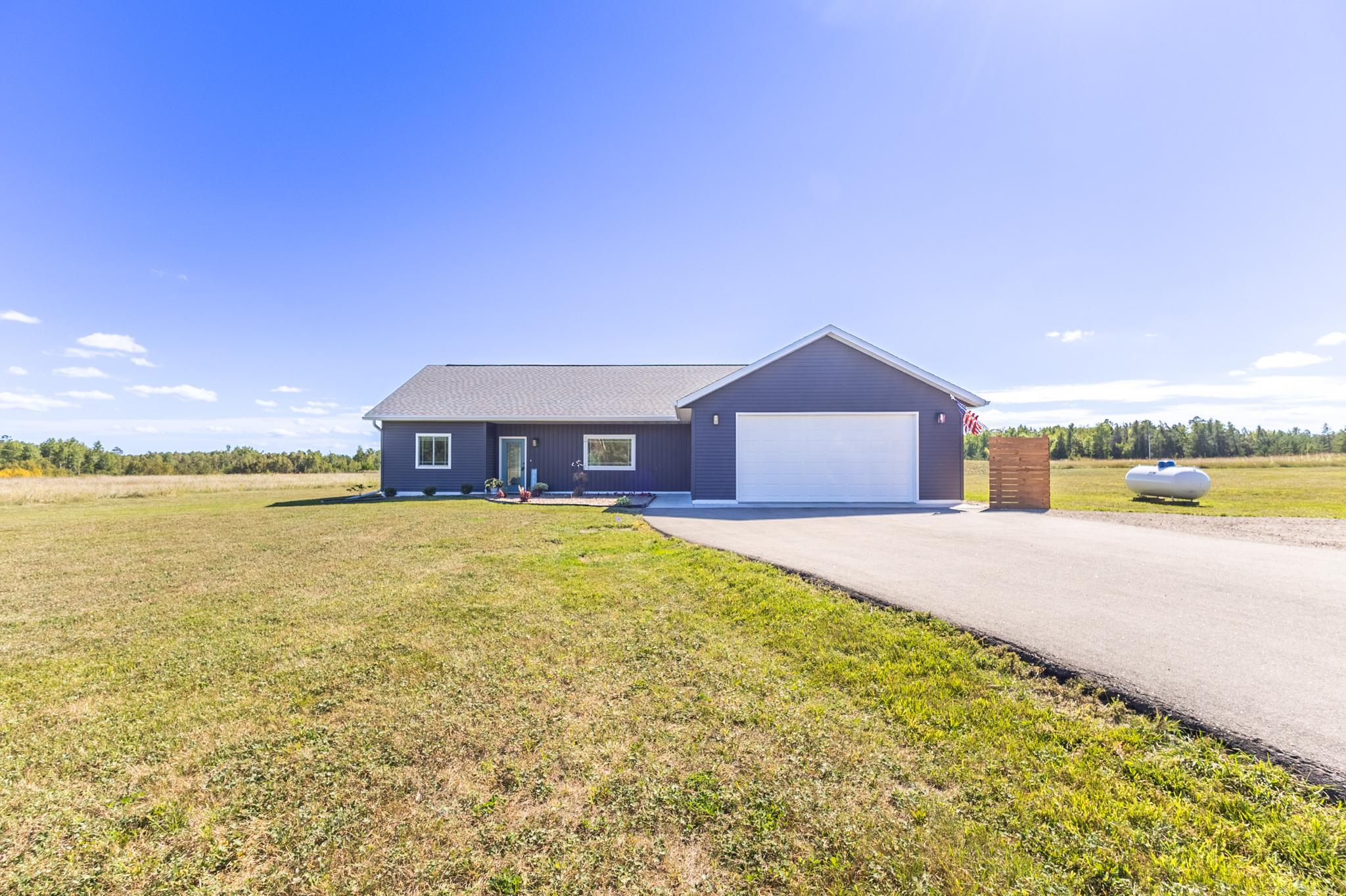 3190 Carr Lake Road SW — photo