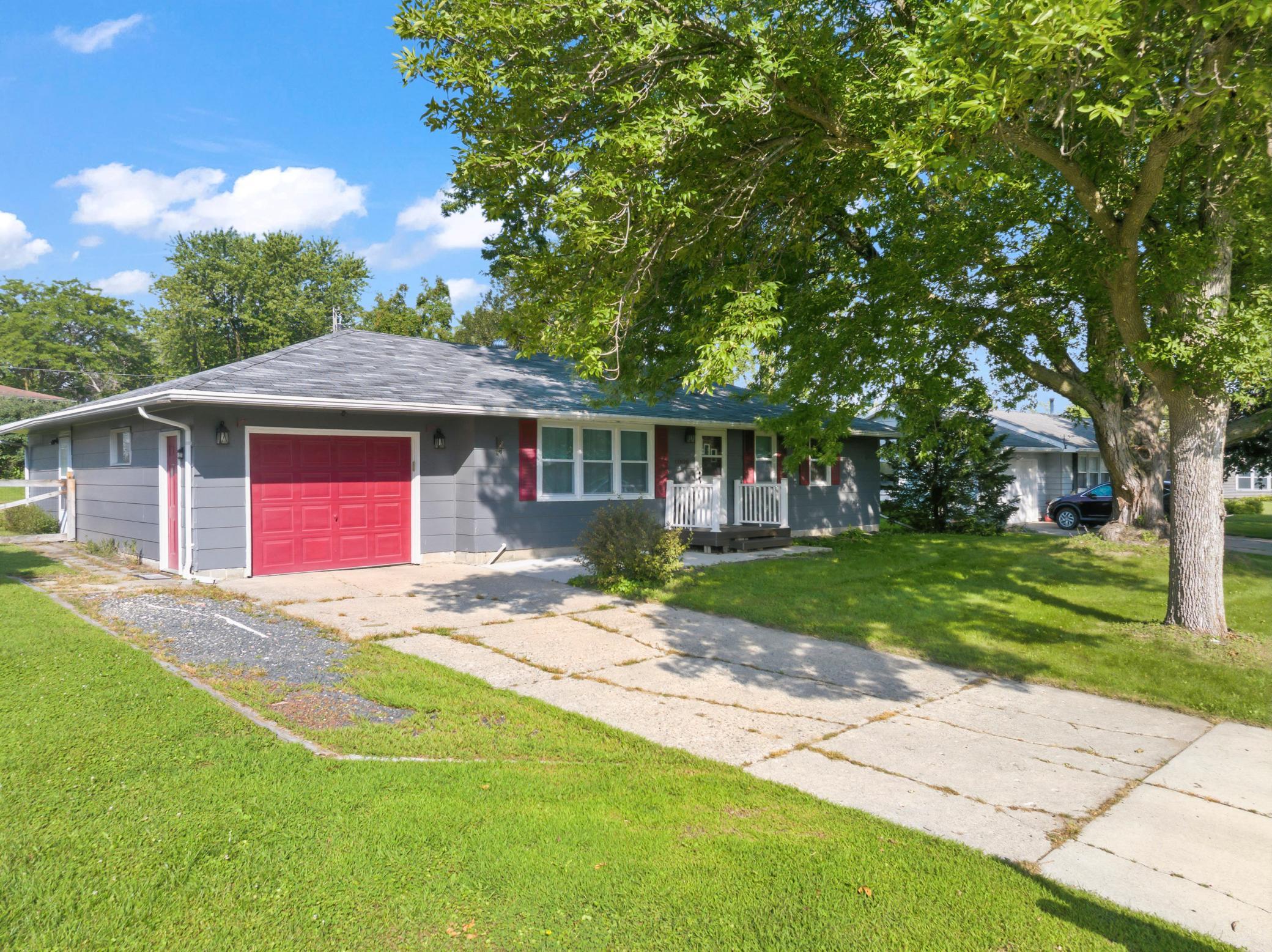 1006 Elmhill Drive — photo