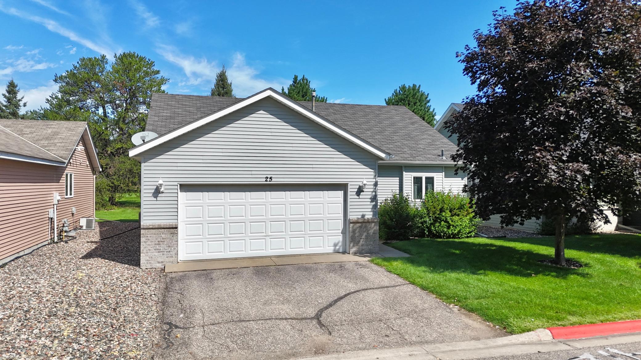 25 Pine Tree Court — photo