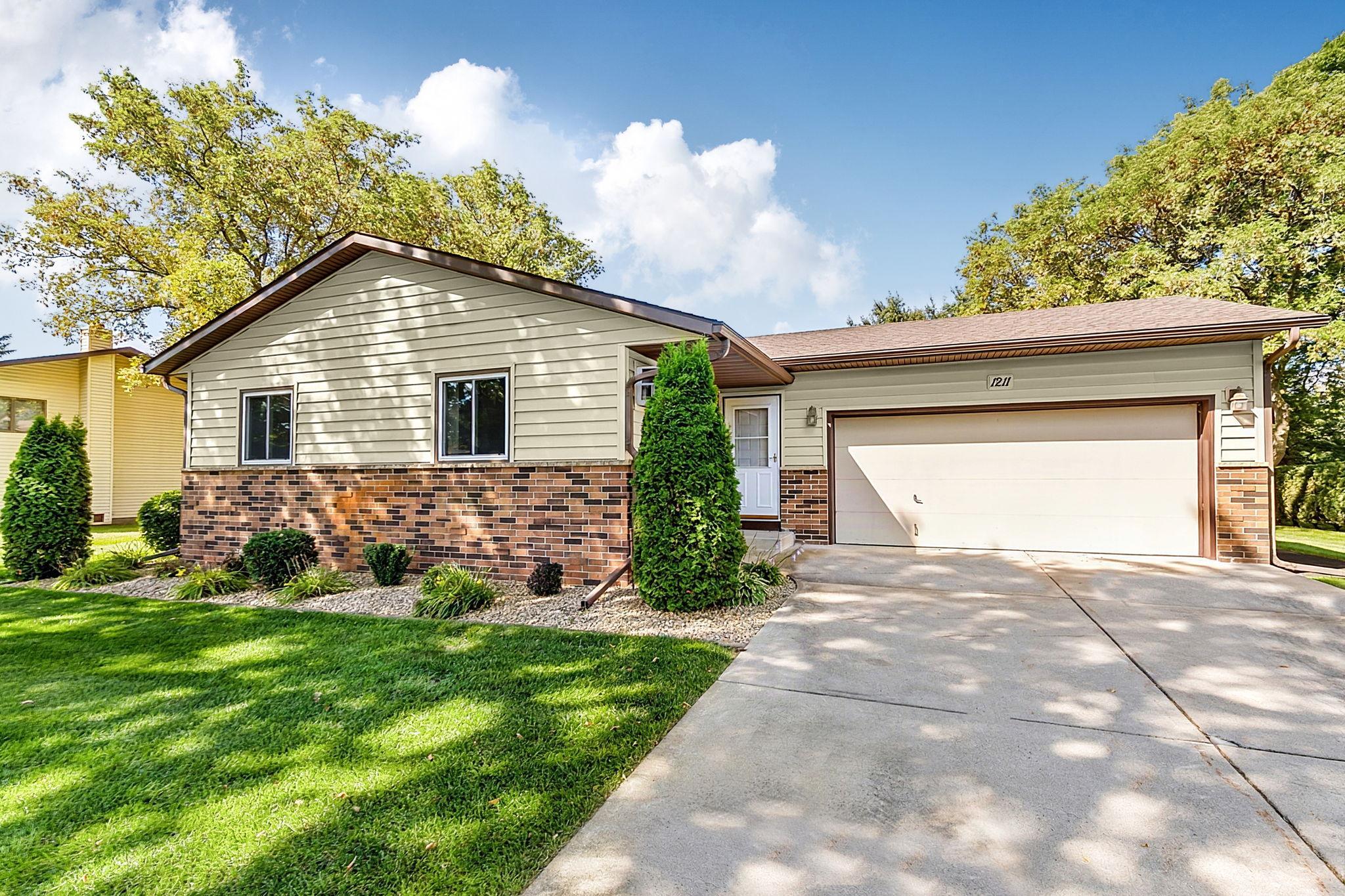 1211 Cypress Road — photo