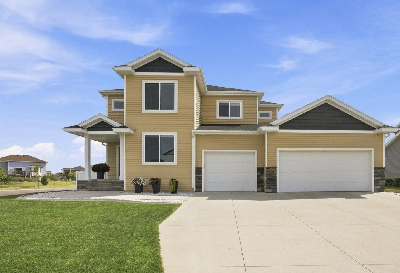 3606 Cordova Loop S — photo
