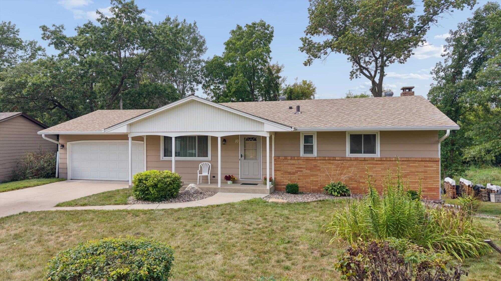 10 W Golden Lake Road — photo