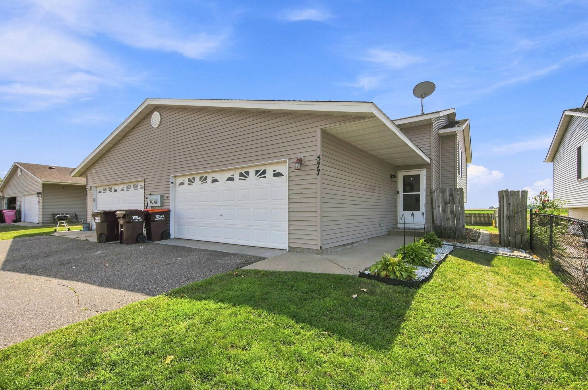 577 Kendall Drive — photo