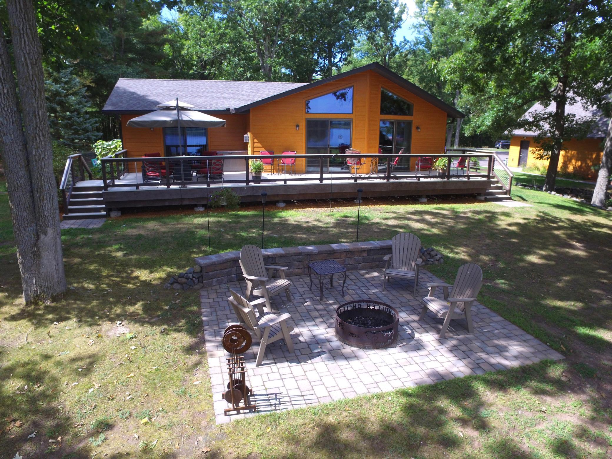 6660 Lonestar Road — photo