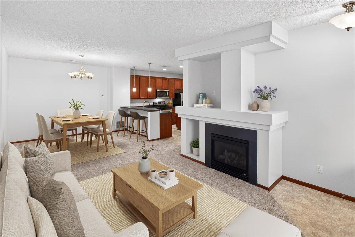 835 Willow Glen Court — photo