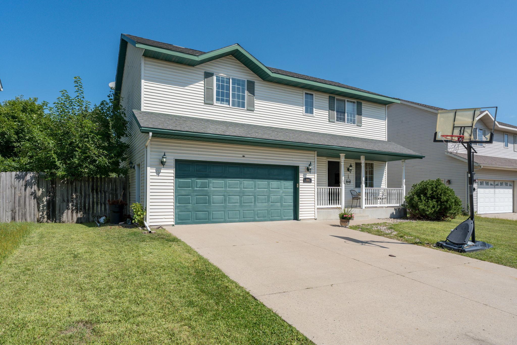 144 Savannah Court — photo