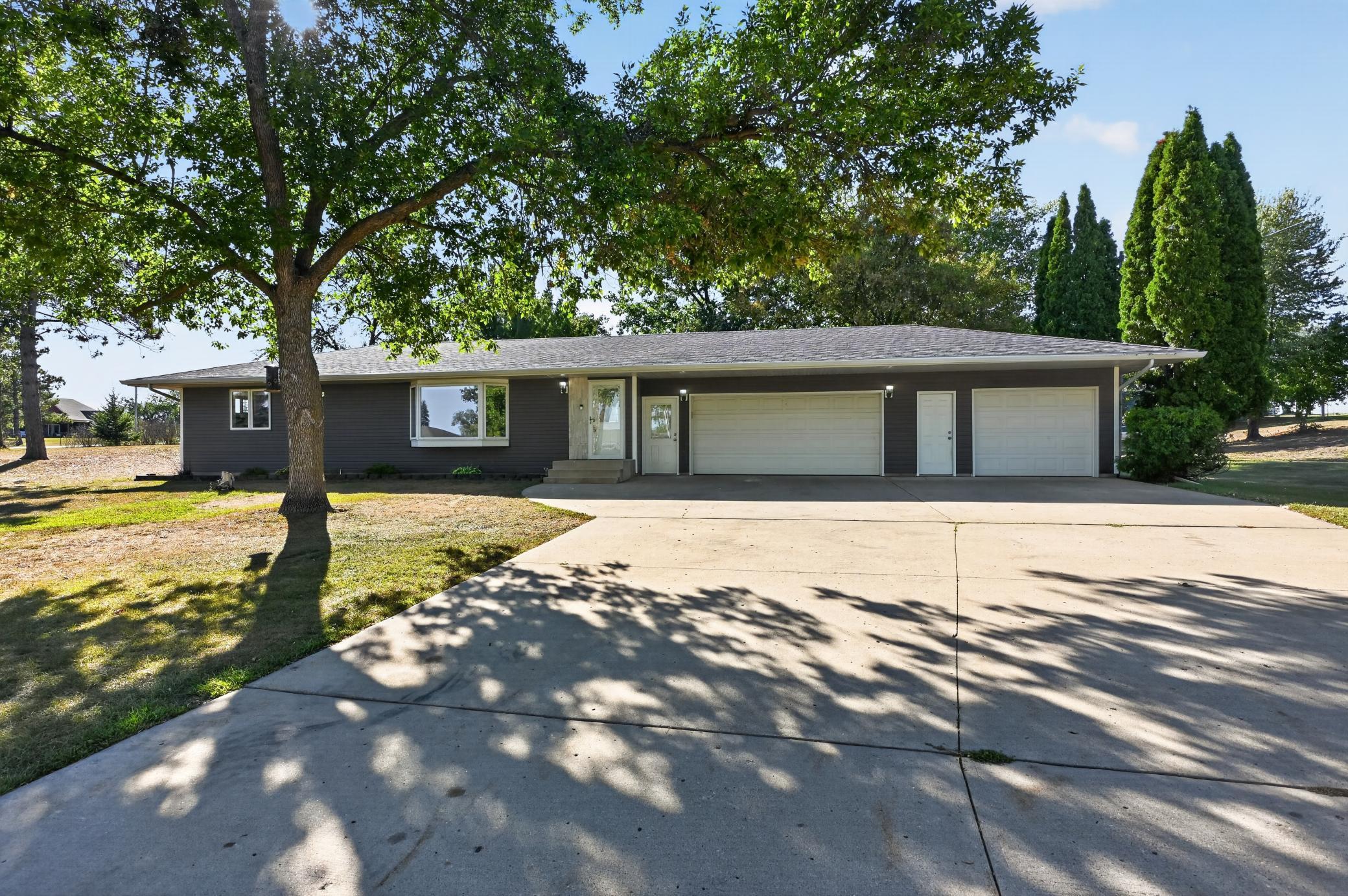 1576 W Latoka Drive SW — photo