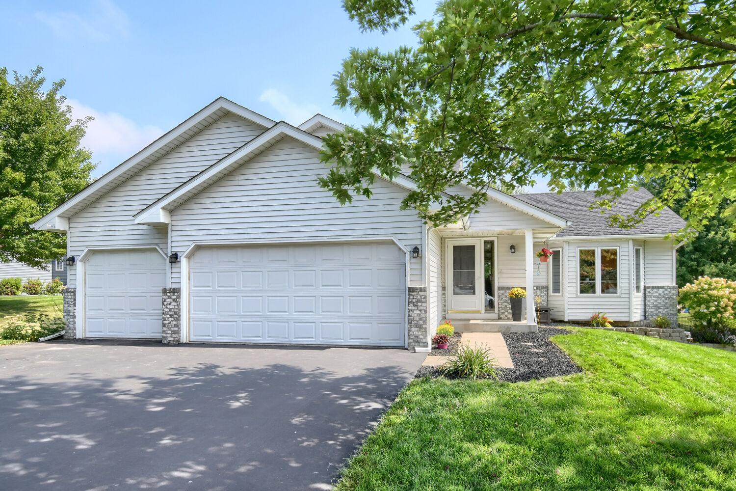224 Pendryn Hill Bay — photo
