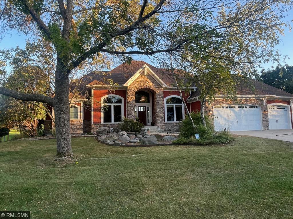 7201 Howard Lane — photo