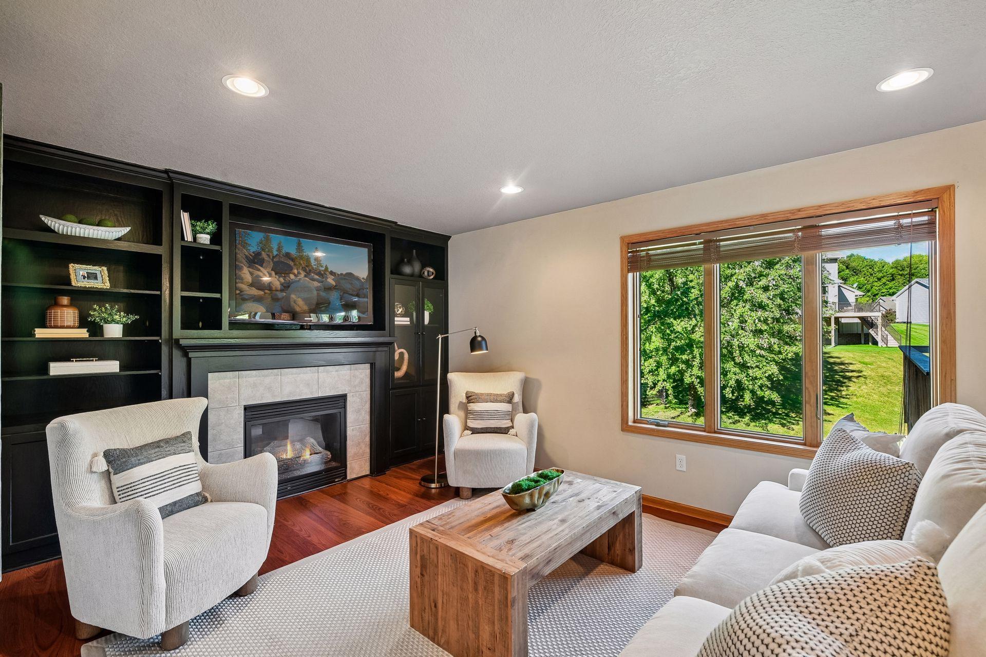 1405 Landsdown Road — photo